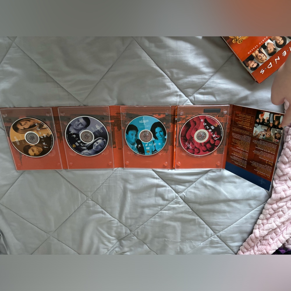 Friends seasons 1-6, 8-10 DVD’s EUC - Picture 9 of 17
